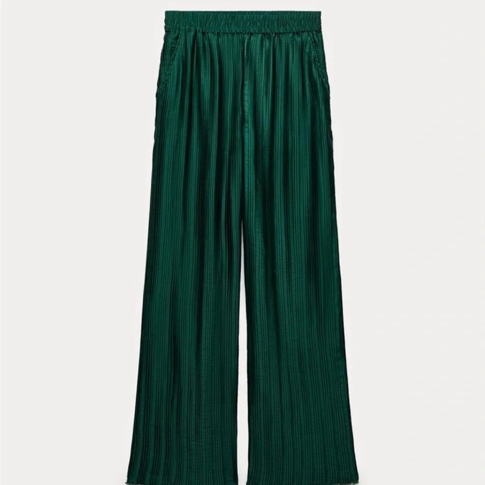 Zara green two piece/co-ord set size S - Picture 3 of 4